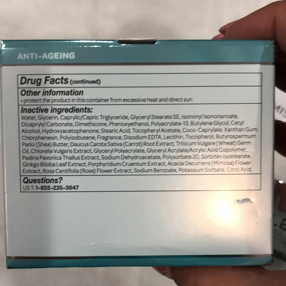 ELEMIS Anti-Aging Pro-Collagen Marine Cream SPF 30 - Picture 7 of 11
